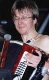 Rich Accordion 12.JPG (4033 bytes)